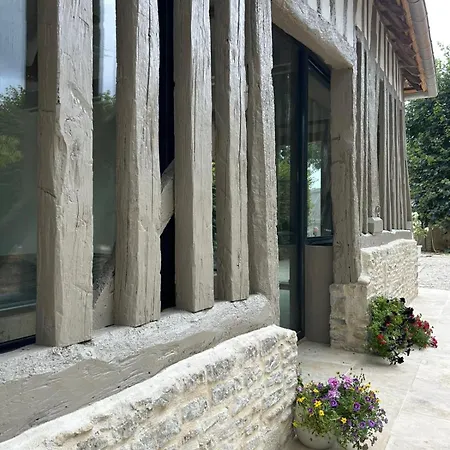 Apartamento Le Presbytere - Demeure D'exception Historique Bieville-en-Auge